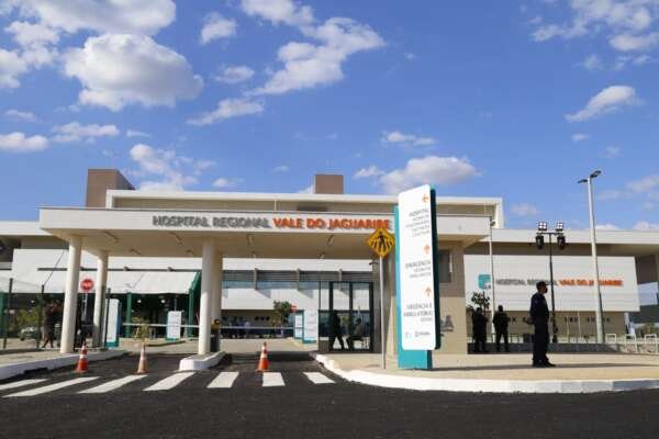 Saúde do Ceará, Governo Federal e BID realizam visita ao Hospital Regional Vale do Jaguaribe Saúde do Ceará, Governo Federal e BID realizam visita ao Hospital Regional Vale do Jaguaribe