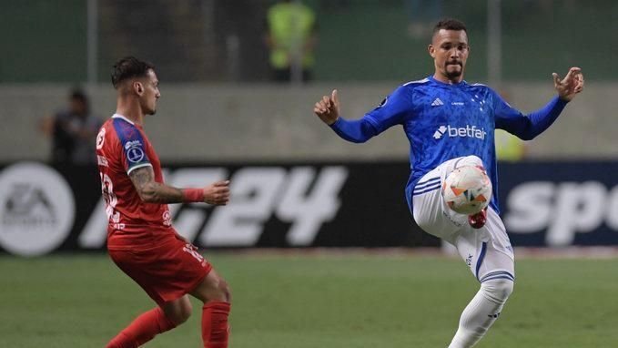 Cruzeiro vence Unión La Calera e segue vivo na Sul-Americana | CNN Brasil