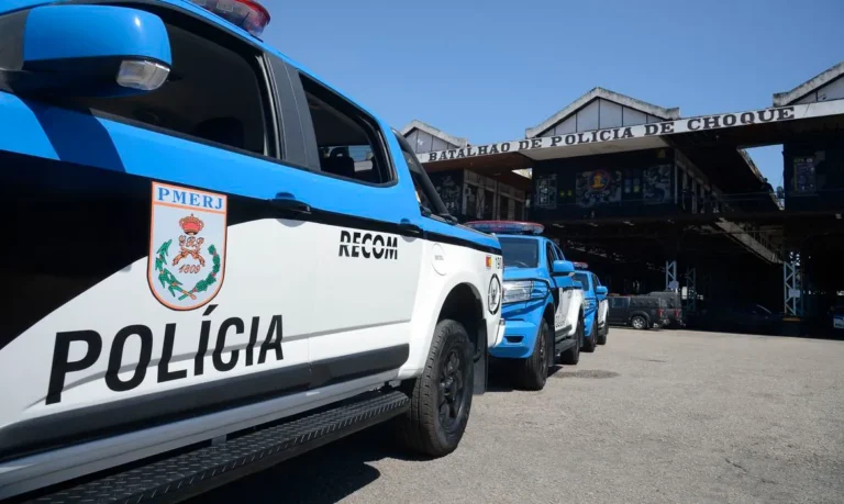 Sargento da PM é preso por matar ex-namorada e outro policial no RJ