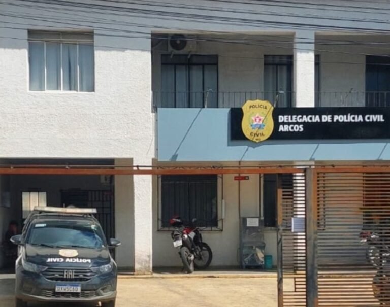 PCMG prende homem suspeito de agredir idosa em Arcos