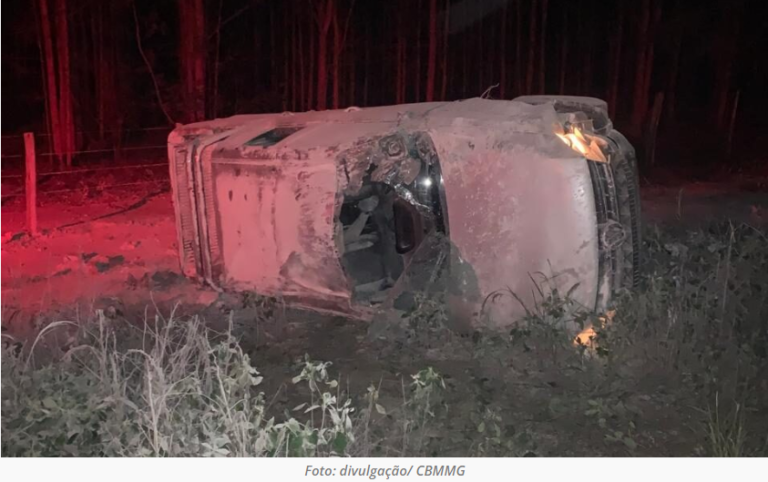Acidente deixa uma vítima fatal e outra ferida na MG-170, em Arcos