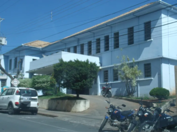 Grávidas Atendidas pelo SUS na Santa Casa de Arcos Denunciam Descaso e Diferença no Atendimento