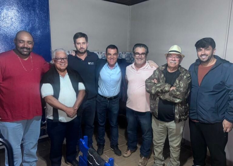 Professor Baiano reúne ex-prefeito Lécio Rodrigues e lideranças em articulação para pré-candidatura a deputado estadual