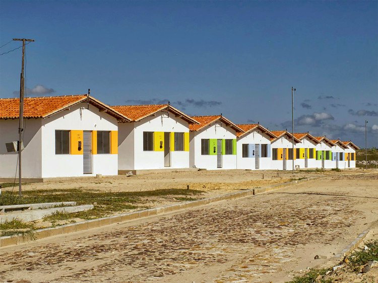 Prefeito culpa empresa, mas licitação não aponta irregularidades da construtora